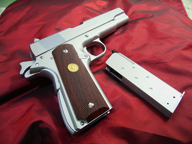 WA コルト M1911A1 コンパクト ノバックカスタム マグナムブローバック ウエスタンアームズ 比較: 擬宝珠