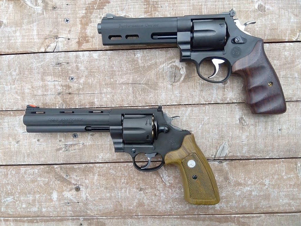 マルシン　コルトアナコンダ　6インチ　8ミリBB Amazon | マルシン コルト アナコンダ 6インチ マットブラック